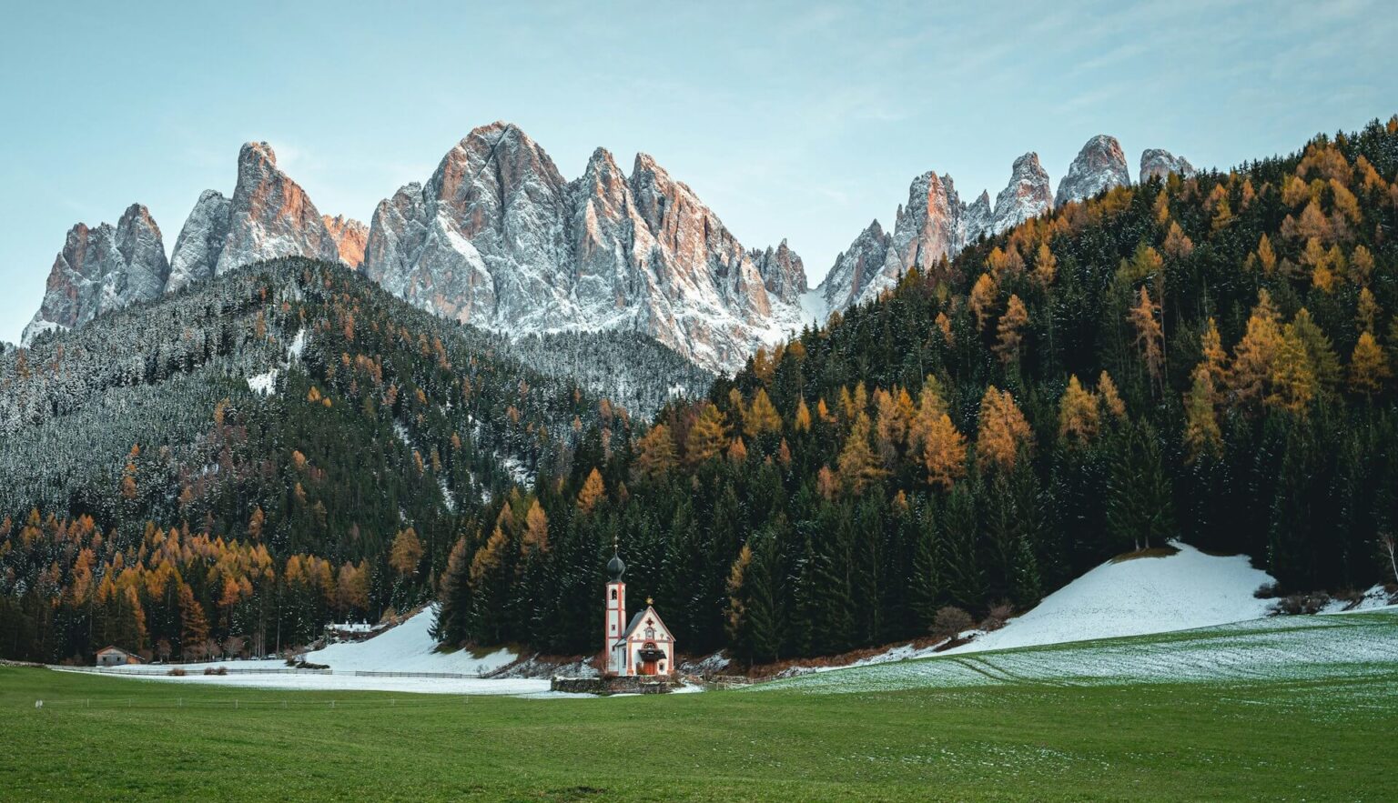 castle-dolomitas-italy-2